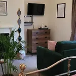 The Florence Konukevi 4*