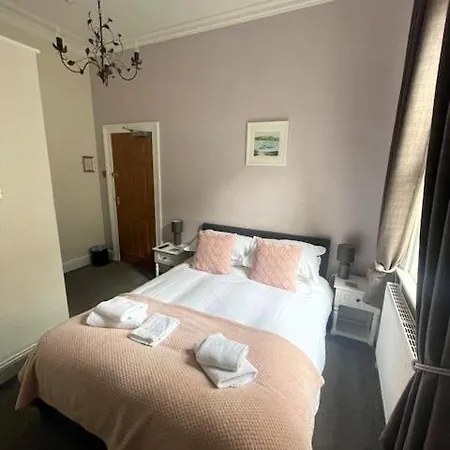 The Florence 4* Whitby