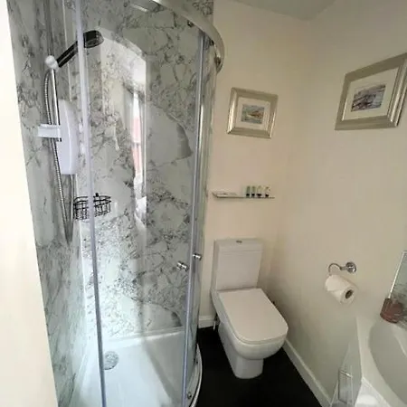 The Florence Konukevi 4*